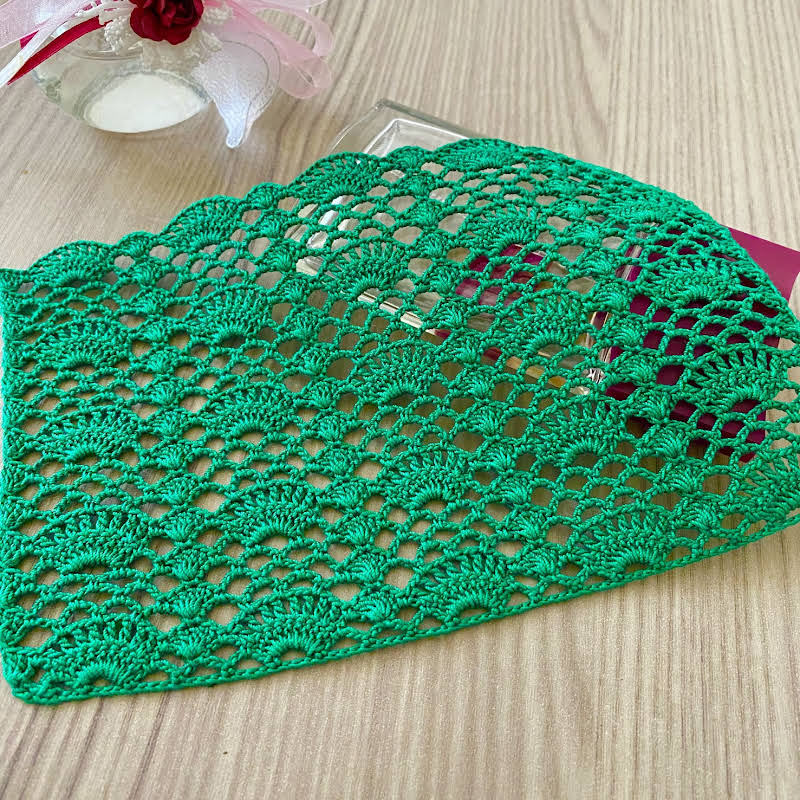 crochet lacy pattern